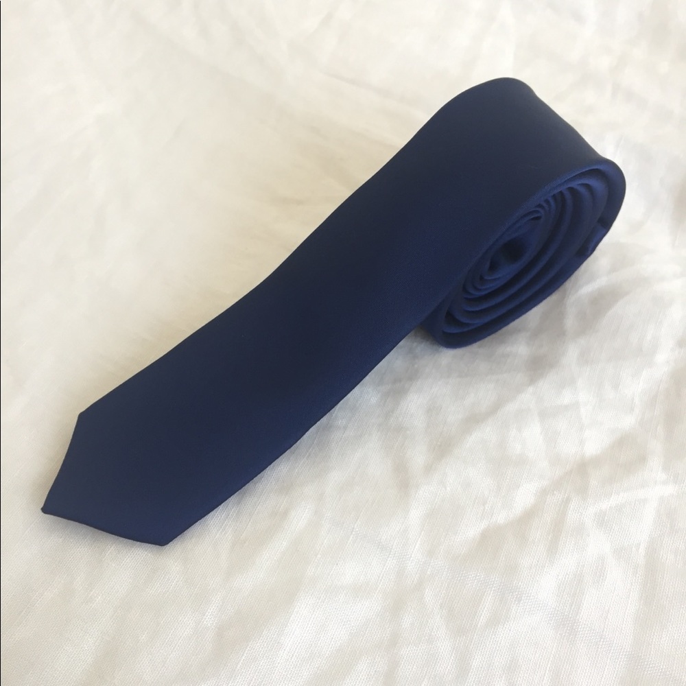 Burton: Men’s Blue Tie